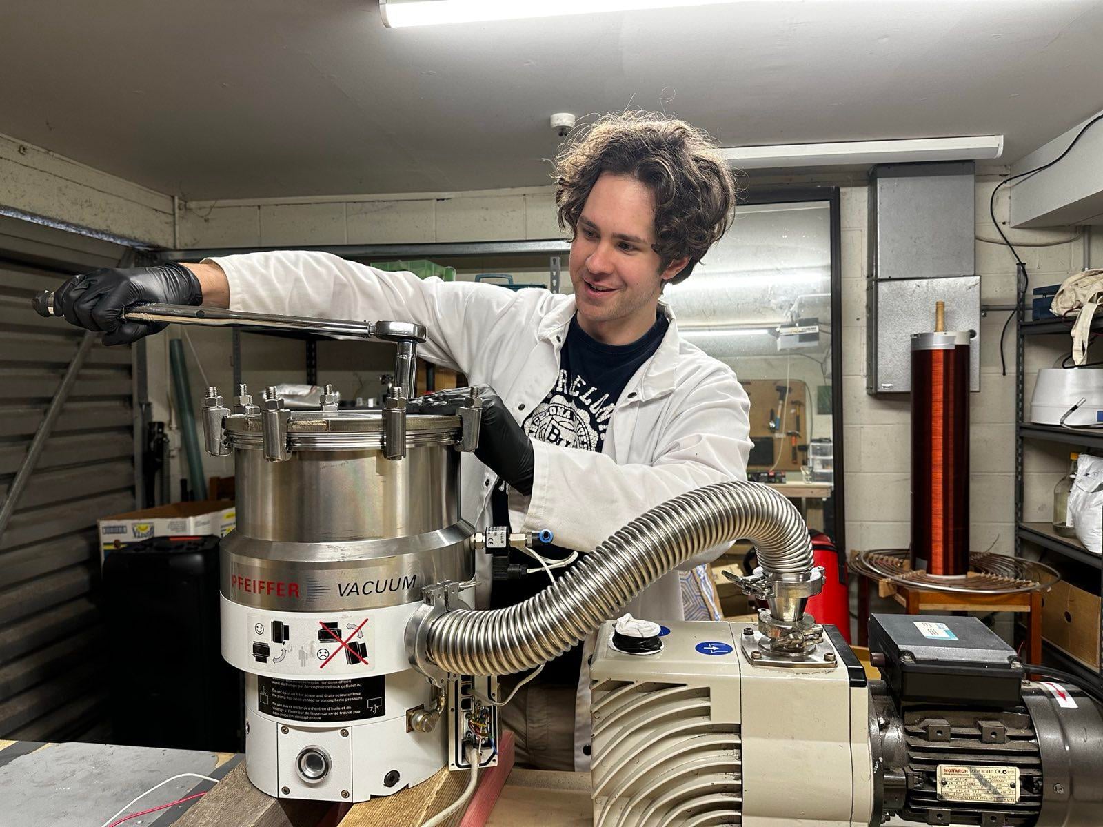 High Vacuum System